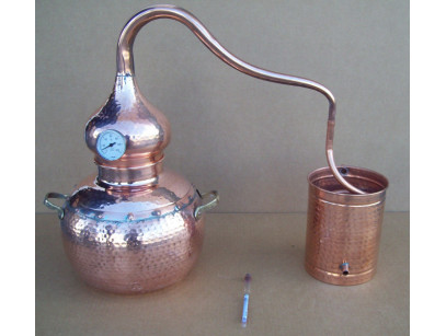 Alambique de cobre tradicional de 5 litros con termómetro y alcoholímetro.