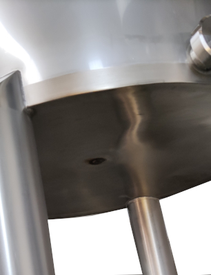 hemispherical bottom of stainless steel alembic to be more efficient when heated by gas